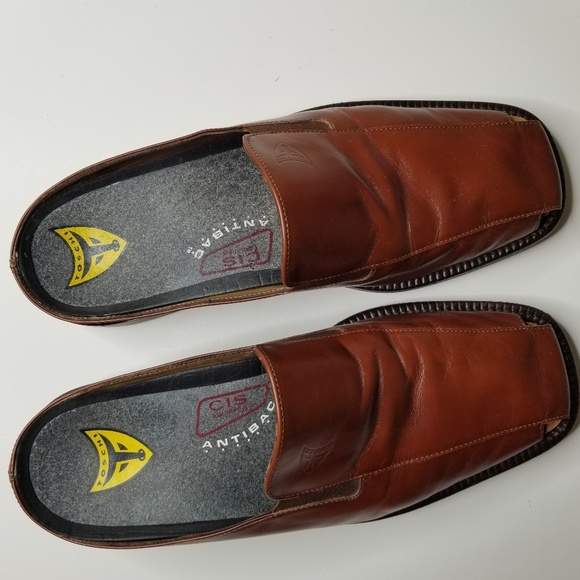 Micheal Toschi Other - Toschi Italian open back shoes size 8 1/2 euc